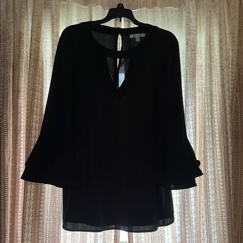 She + Sky Elegant Black Top